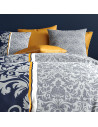 2 taies assorties à la housse de couette Arabesque 260x240 cm bleu marine, gris perle et safran aux motifs baroques orientaux.